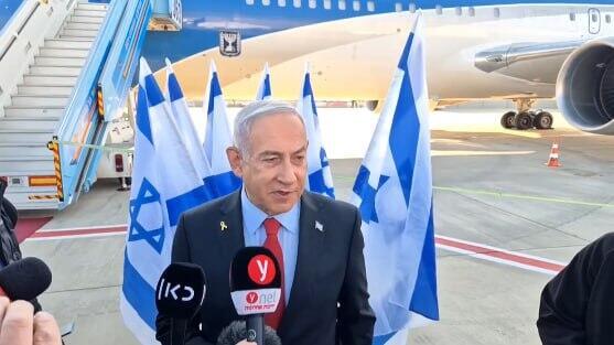   ראש הממשלה בנימין נתניהו טרם המראתו לוושינגטון