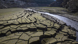 התייבשות נהר הטר בספרד, שמהווה את אחד מיובליו של הים התיכון