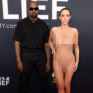 קניה ווסט ביאנקה סנסורי