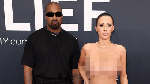 קניה ווסט ביאנקה סנסורי