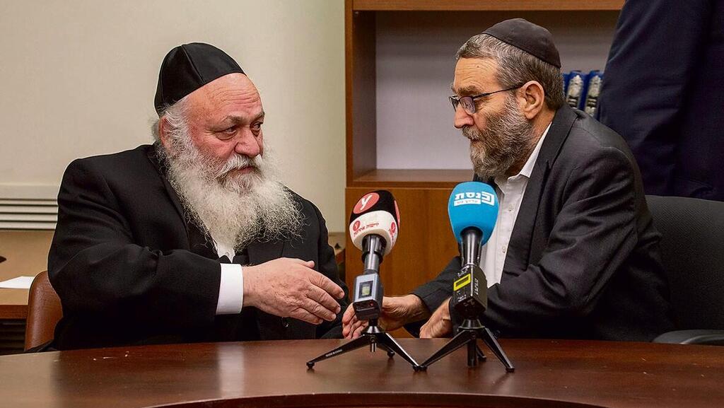 משה גפני (מימין) ויצחק גולדקנופף