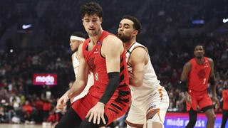 ג'ונס מנסה לשמור על אבדיה