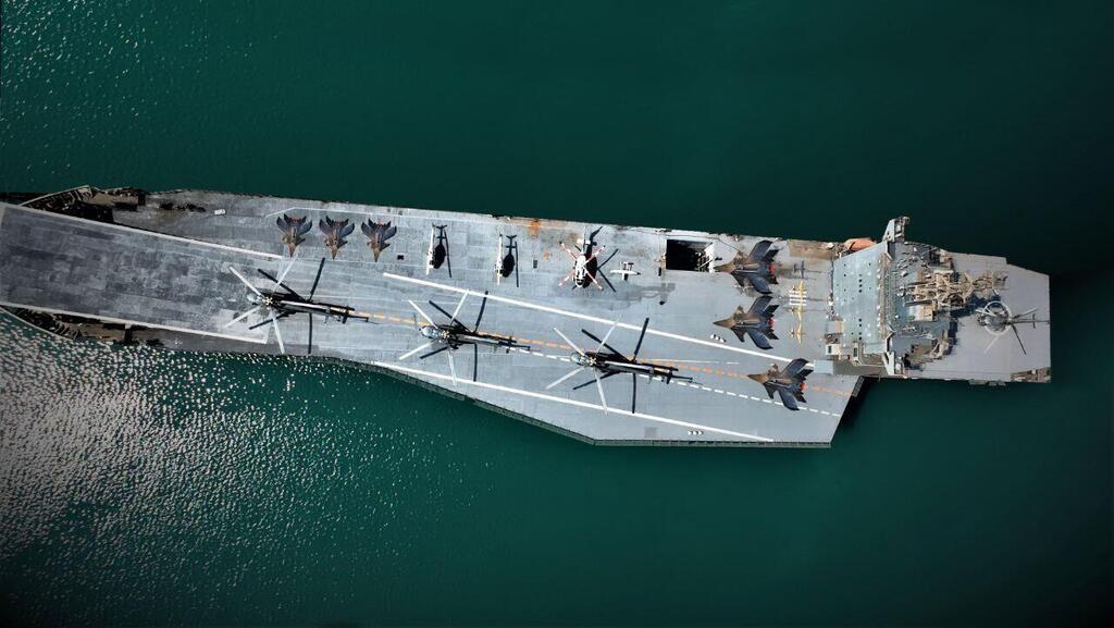 נושאת הכטב"מים שנרכשה על ידי משמרות המהפכה באיראן