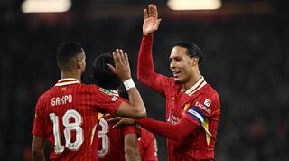 שחקני ליברפול חוגגים