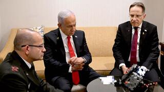 ראש הממשלה נתניהו במהלך הערכת מצב במהלך הלילה האחרון (שעון וושינגטון) בנושא שחרור החטופים