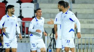 שחקני מכבי פתח תקווה חוגגים