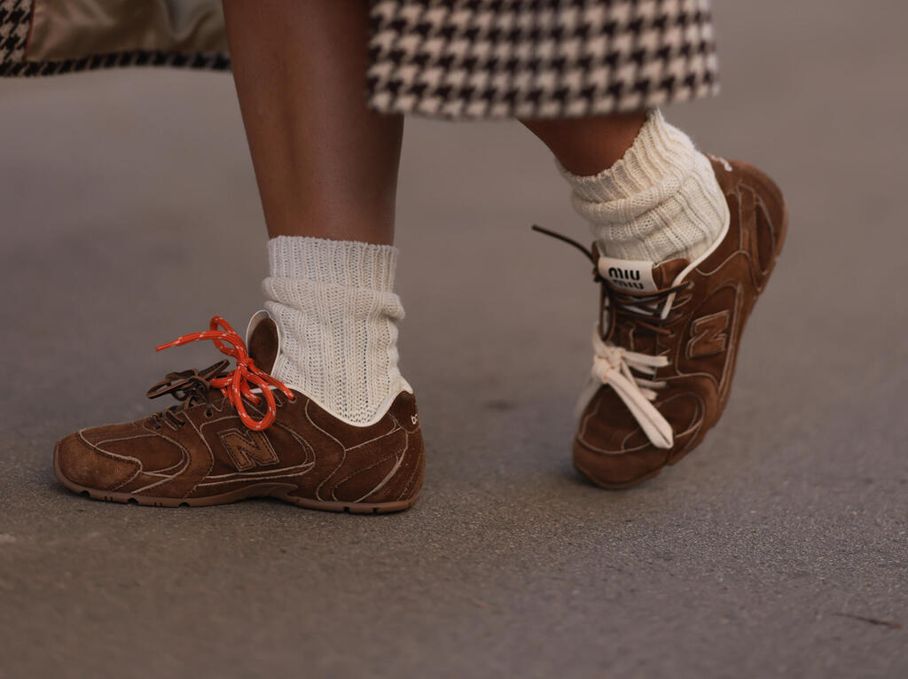 פרי האהבה של שיתוף הפעולה בין מיו מיו לניו באלאנס. כמה שהן יפות!