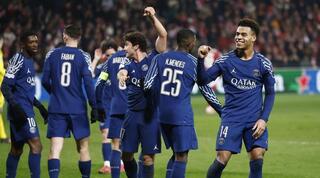 שחקני פאריס סן ז׳רמן חוגגים