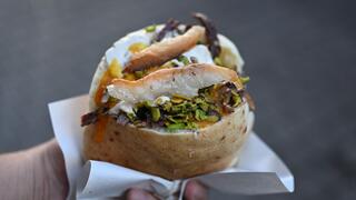 שווארמה גרטי בשוק הכרמל