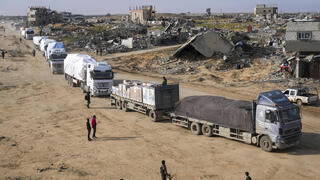 משאיות סיוע הומניטרי ברצועה