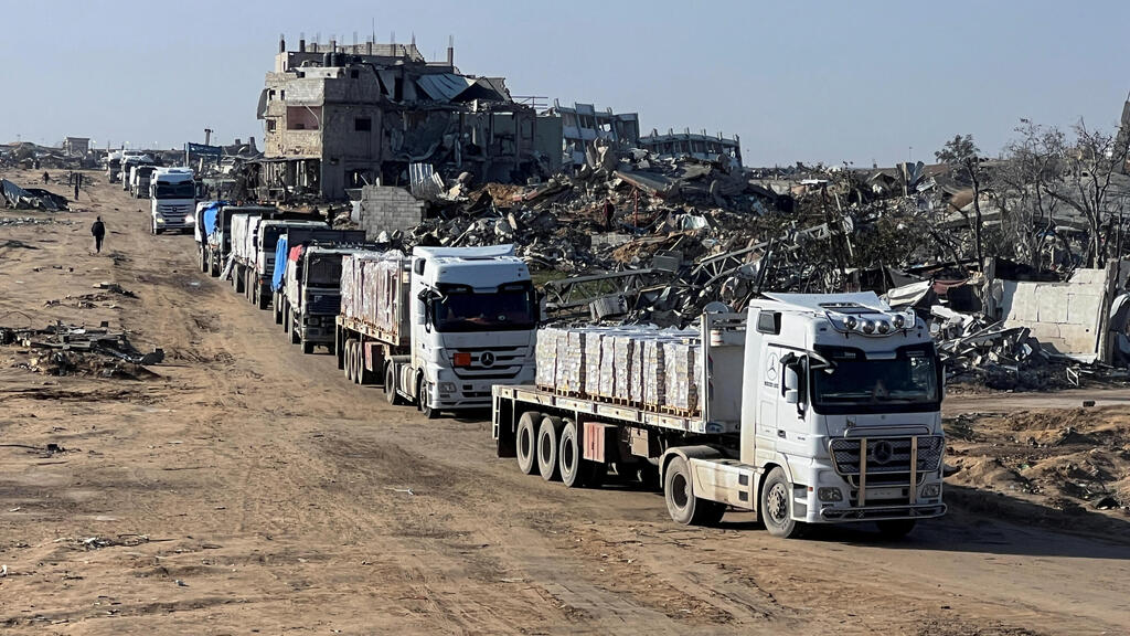 רפיח עזה משאיות סיוע הומניטרי