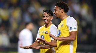 טייריס אסאנטה ו-ווסלי פטאצ'י חוגגים