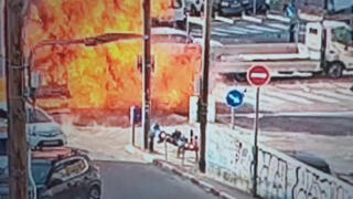 תיעוד מפיצוץ האופנוע בתל אביב