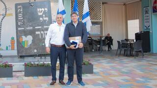 אריק גולדשטיין ורונן מרלי ראש עיריית נהריה.