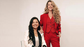 ענבל ספקטור-יפלח וגלית אלפר (יושבת)