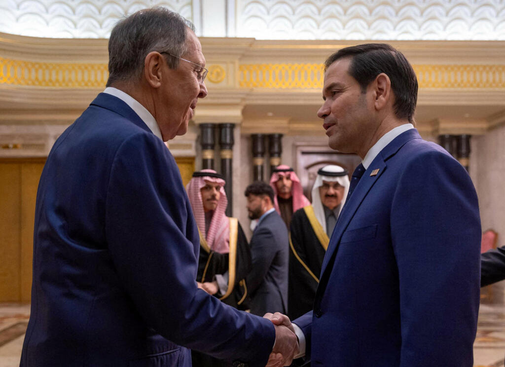 מזכיר המדינה מרקו רוביו ושר החוץ של רוסיה סרגיי לברוב