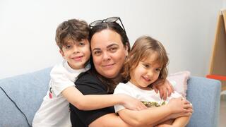 משפחתו של תמיר אדר ז"ל - יעל, הדס והילדים