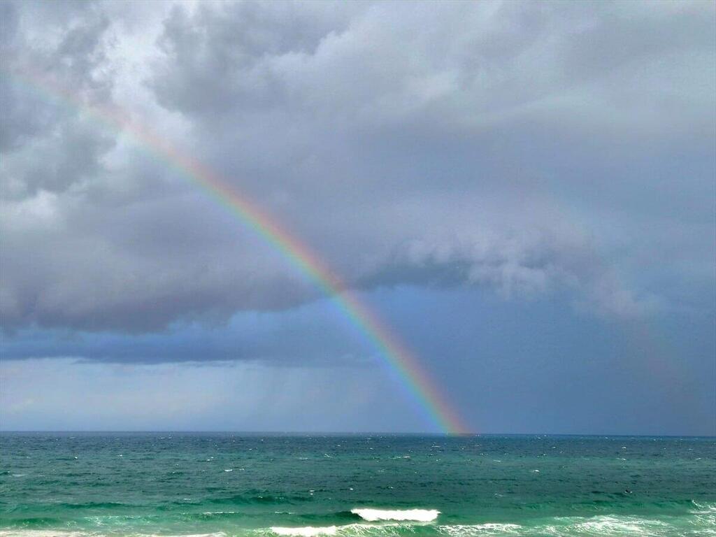 קשת בענן בחופי יפו תל אביב 