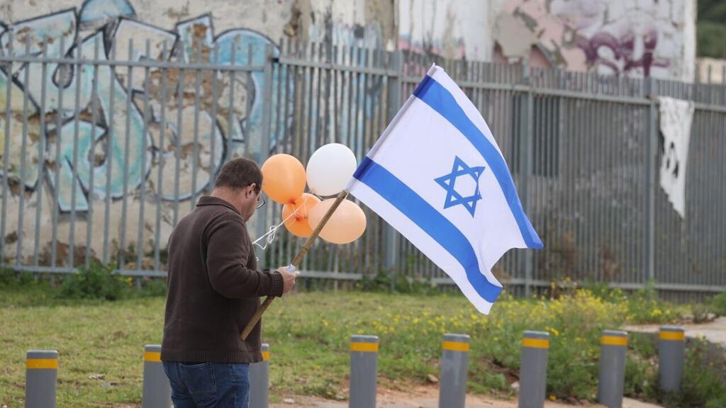אבו כביר המכון לרופאה משפטית במהלך קבלת גופות החטופים