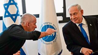 בנימין נתניהו ורונן בר