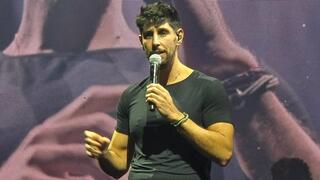 עידן עמדי בהופעה בירושלים