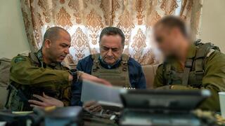 שר הביטחון ישראל כ"ץ ביקר במחנה הפליטים טול כרם וקיים הערכת מצב