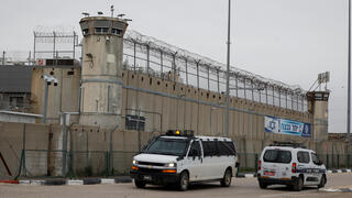 שב"ס: מחבלים שנלכדו ב-7/10 החזיקו בתרשימי הכלא