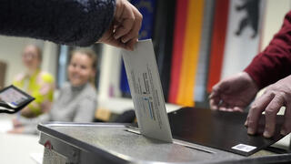 מצביעים ב בחירות גרמניה  ברלין