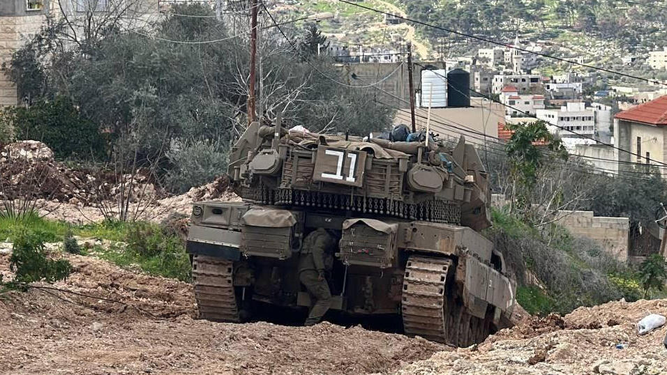 טנקים של צה"ל בפתח מחנה ג'נין
