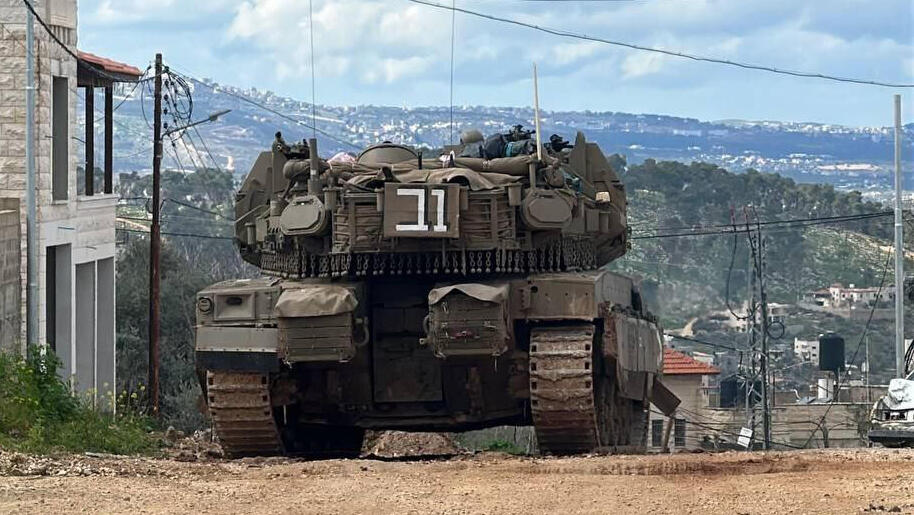 טנקים של צה"ל בפתח מחנה ג'נין