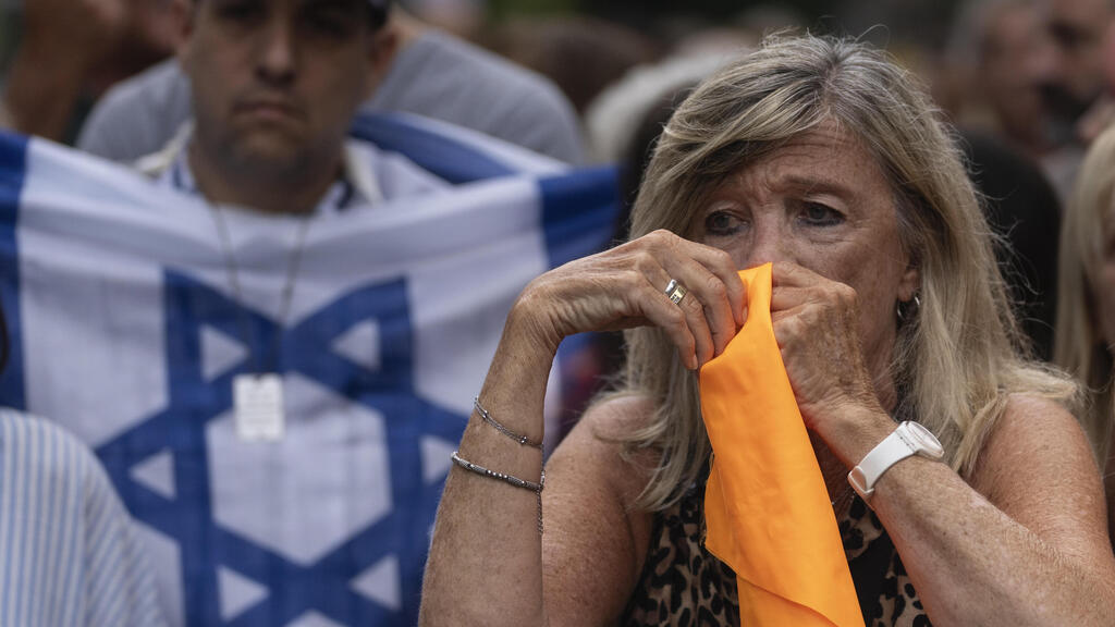 טקס לזכרם של משפחת ביבס והחטופים בבואנוס איירס