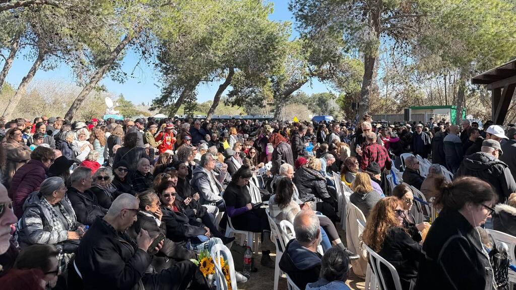 מאות נוכחים בלוויה של עודד ליפשיץ ז"ל