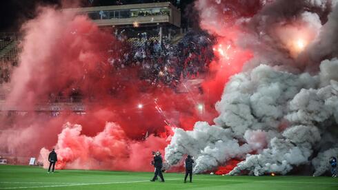 אוהדי הפועל ת"א אבוקות