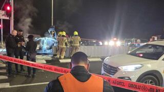 רכב עולה באש ליד יישוב ארז בכביש 34