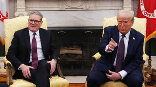 נשיא ארה"ב דונלד טראמפ ראש ממשלת בריטניה קיר סטרמר הבית הלבן