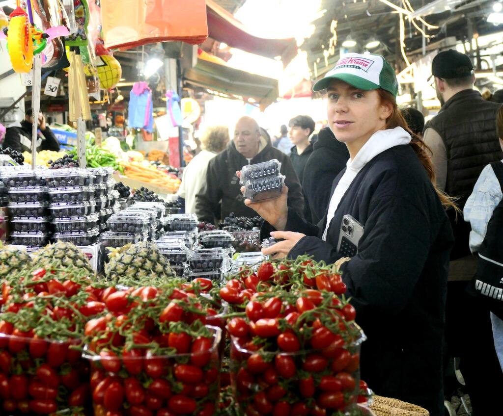 פפראצי מאיה ורטהיימר שוק הכרמל 