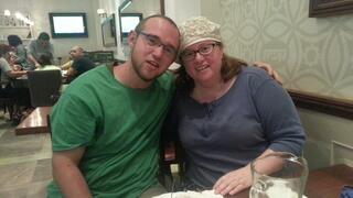 מרים הבר עם בנה זכריה ז"ל