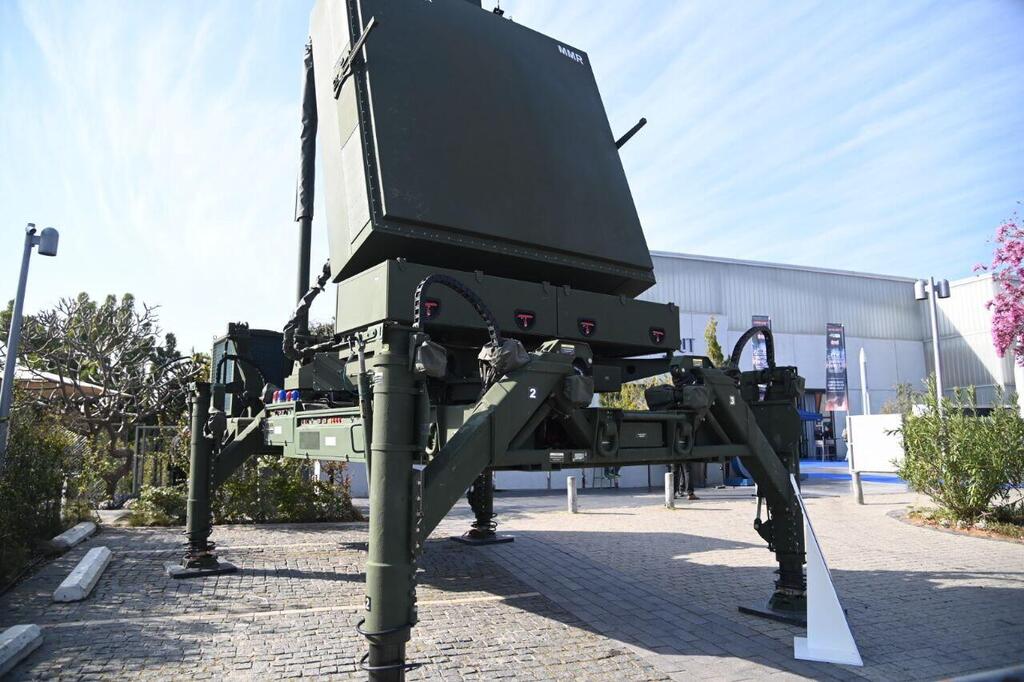 Air defense missile battery 