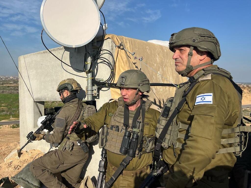 ביקורו של הרמטכ"ל הנכנס, אלוף אייל זמיר, בכלל גזרות הלחימה השונות