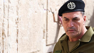 הרמטכ"ל הנכנס אייל זמיר ברחבת הכותל המערבי