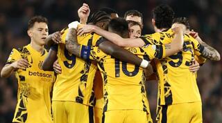 שחקני אינטר חוגגים