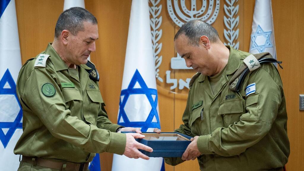 IDF Chief of Staff Lt. Gen. Eyal Zamir and his deputy Maj. Gen. Tamir Yadai (Photo: IDF) אלוף תמיר ידעי נכנס לתפקיד סגן הרמטכ"ל
