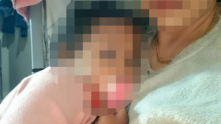 בתה של אישה פיליפינית ששוהה בישראל באופן לא חוקי ועומדת לפני גירוש עם דודתה 