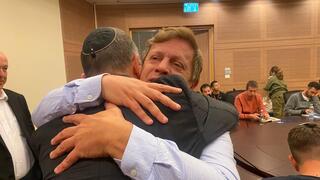 חגי לובר, אב שכול, בוועדת החוץ והביטחון