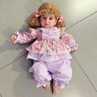 גאלה זינגר בגיל שבעה חודשים 