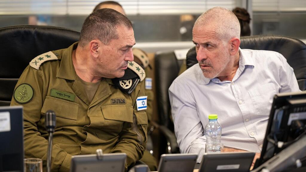 הרמטכ״ל אייל זמיר וראש השב״כ רונן בר בבור חיל האוויר