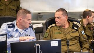 הרמטכ״ל אייל זמיר וראש השב״כ רונן בר בבור חיל האוויר