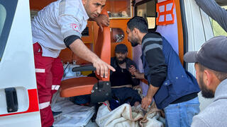 פינוי עובדי האו"ם שנפצעו בהתקפה בעיר עזה