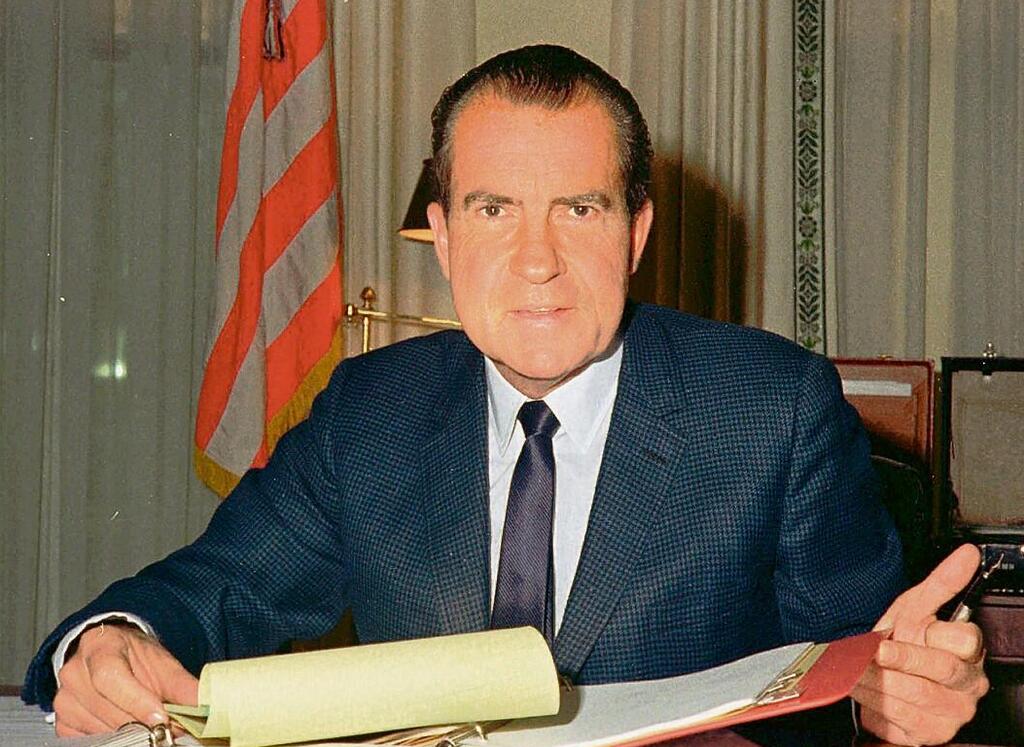 US President Richard Nixon resigned over Watergate, and then was pardoned by President Gerald Ford (Photo: AP) ריצ'רד ניקסון, נשיא ארה"ב שהתפטר מתפקידו עקב פרשת ווטרגייט