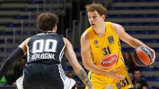 שחקן מכבי ת"א רוקאס יוקובאיטיס